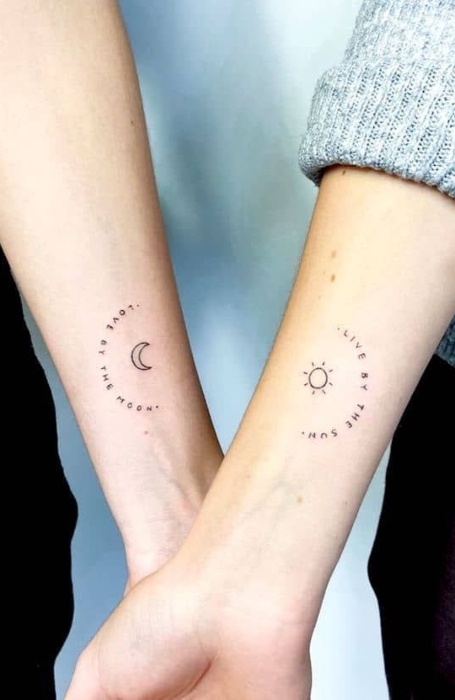 Tatouage du soleil et de la lune en couple